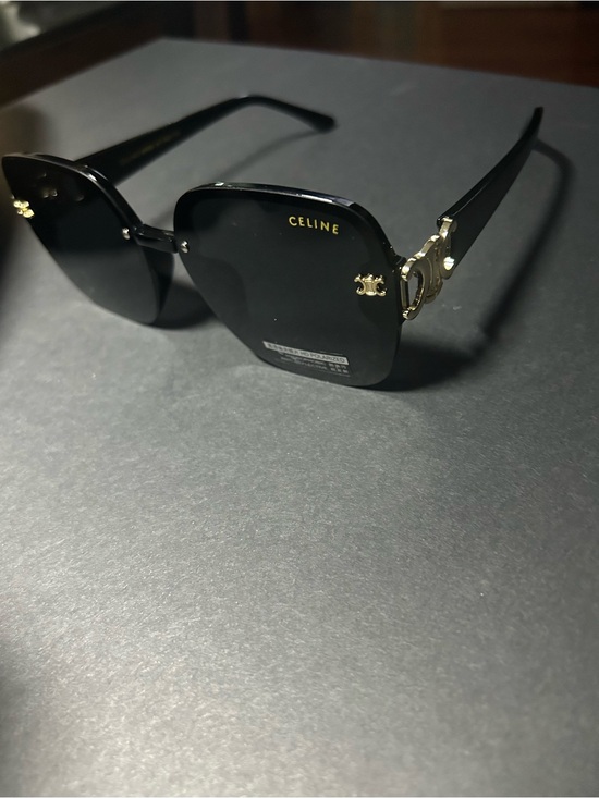 Fashion Savy Black Square Sunglasses with Gold Accent Hardware